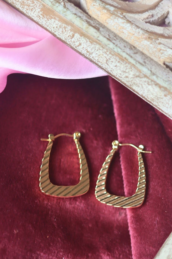 Anti tarnish Glittery Gold Layered Drop Earrings 