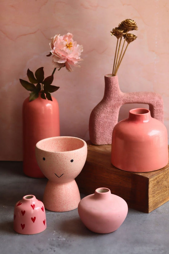 Set of 6 Bloom & Blush Vases (for the price of 5) made by ceramic