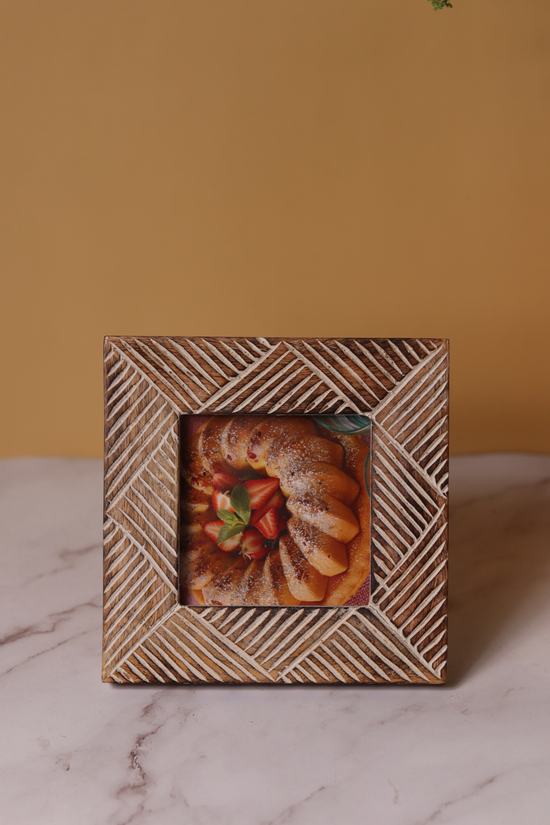 photo frame made by wood