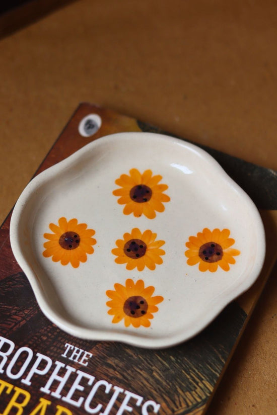 Surajmukhi Handmade Dessert Plate with premium quality material