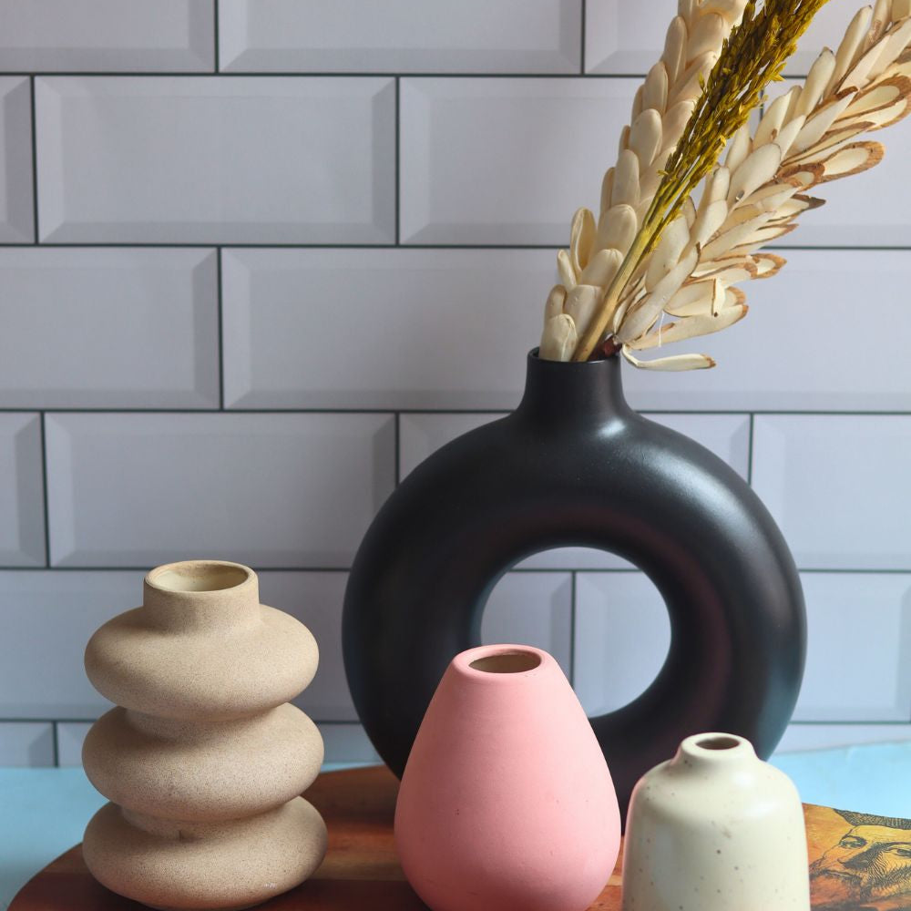 Set of 6 White & Brown Vases (for the price of 5)