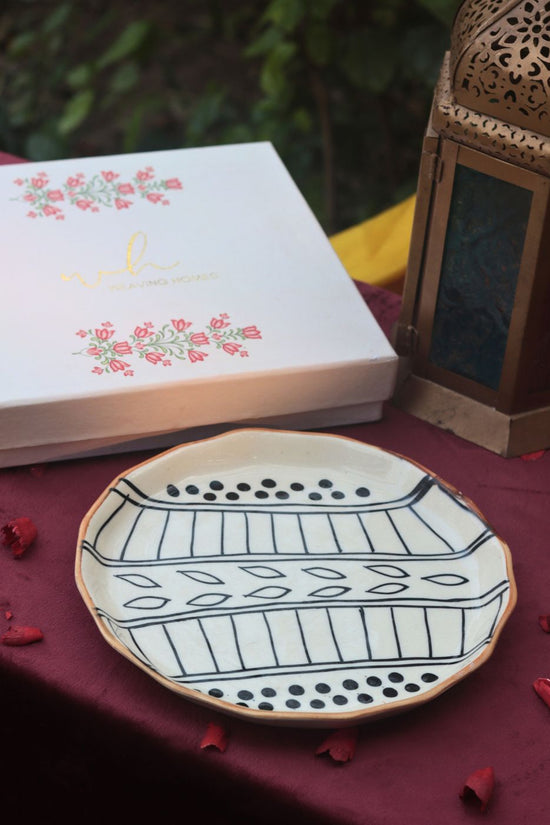 Paisley Dreams Plate in a Gift Box made by ceramic