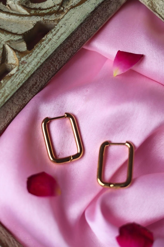 Anti tarnish Essential Sqaure Hoops