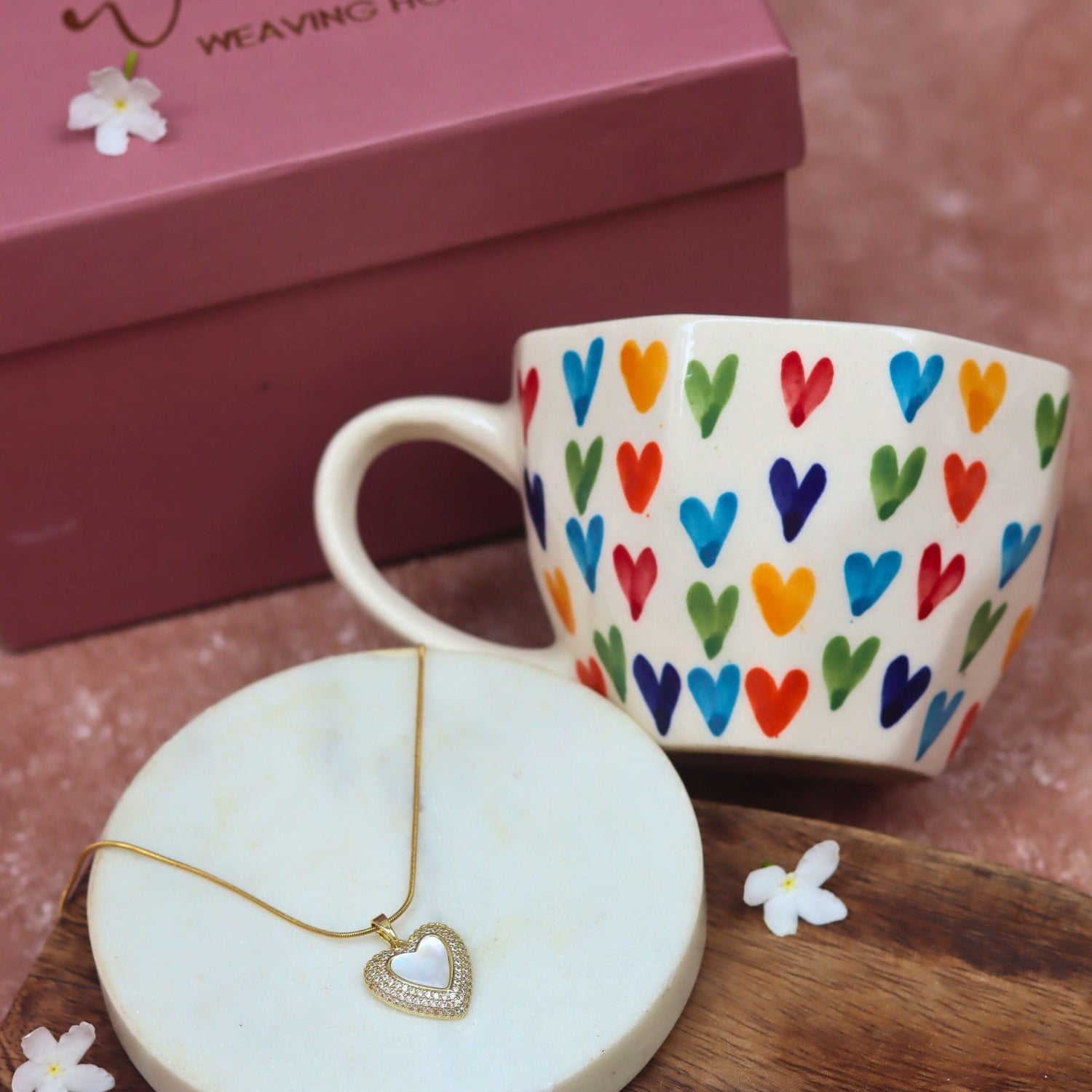 LoveisLove Karva Chauth hamper made with premium quality material