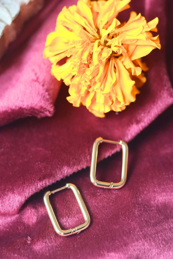 anti tarnish Essential Sqaure Hoops 