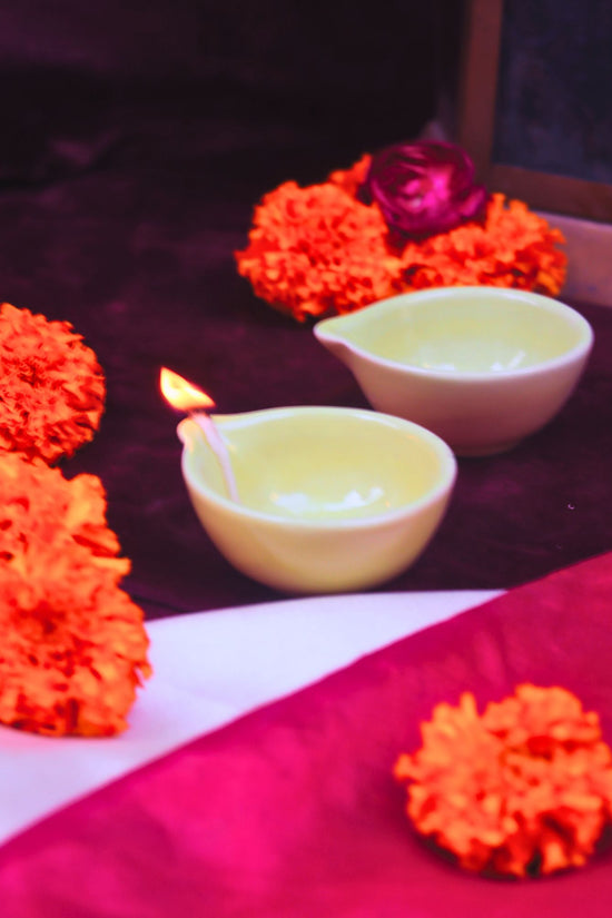 Set of 4 Essential Diwali Diya - Yellow mace by ceramic