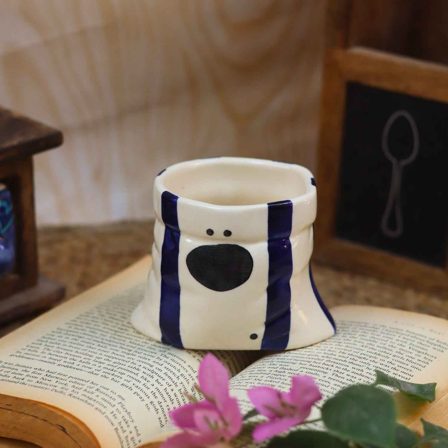 Pup Pouch Mug with premium quality material