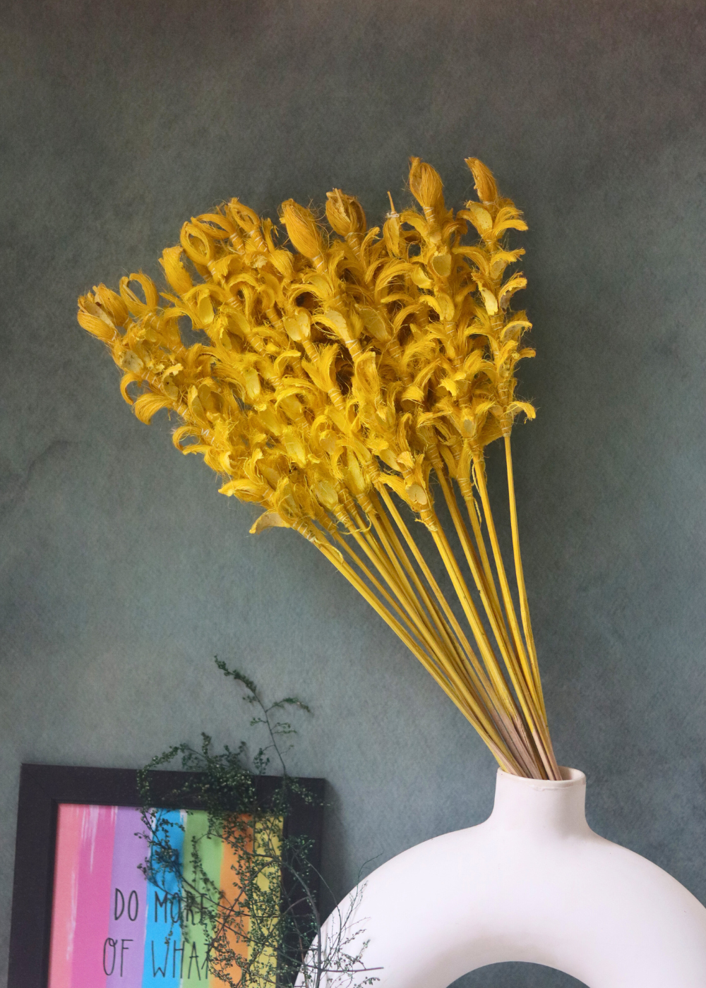 Dried flower bouquet for home decoration