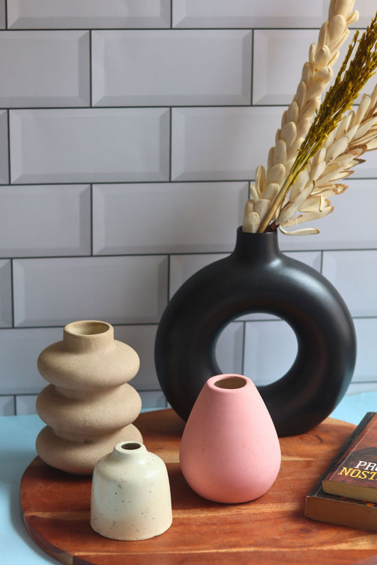 Mismatched Vases made by ceramic