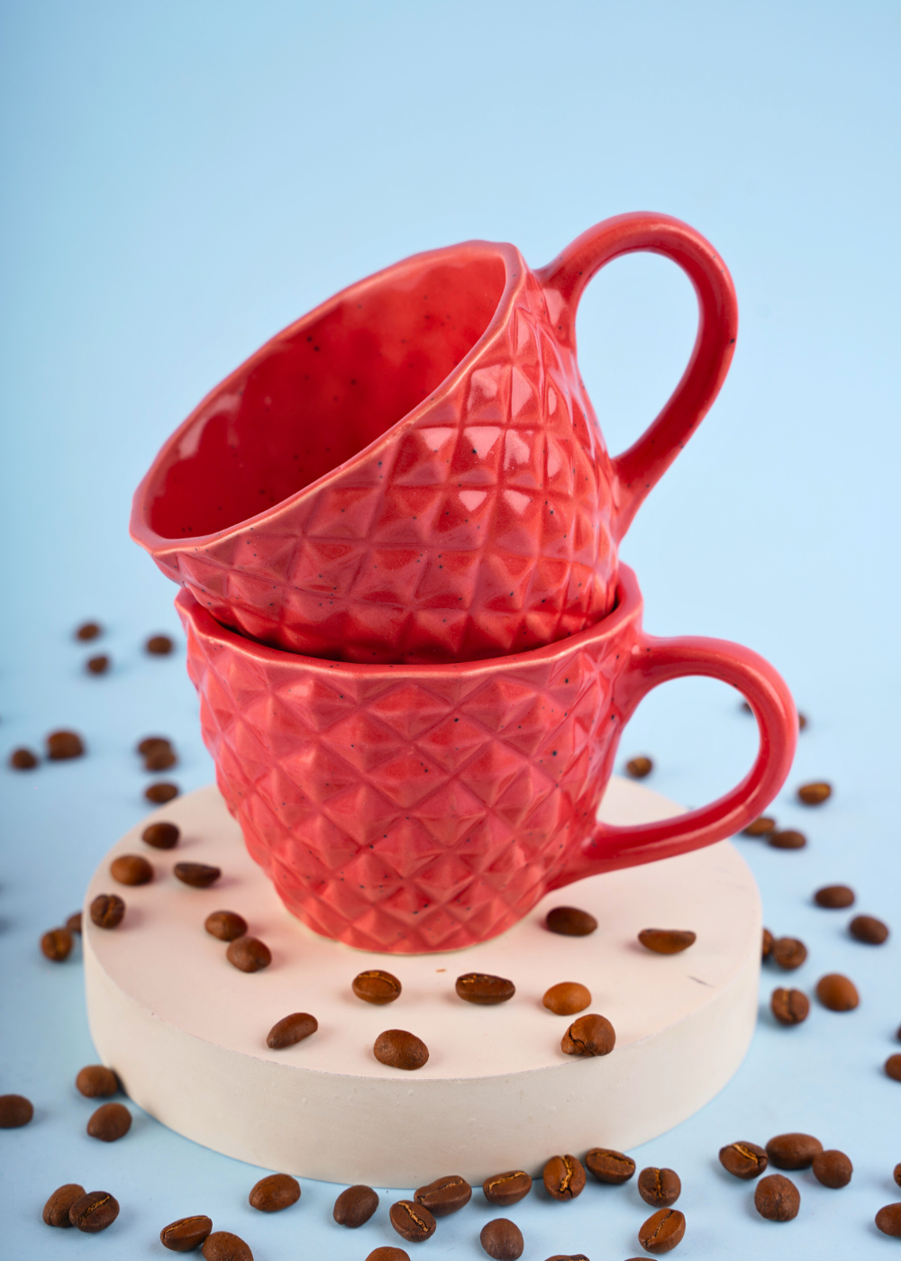 red diamond mug with glossy red color