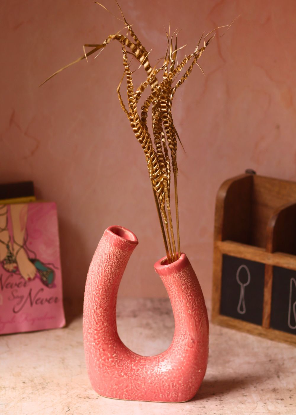 Pink U shaped Vase made by ceramic