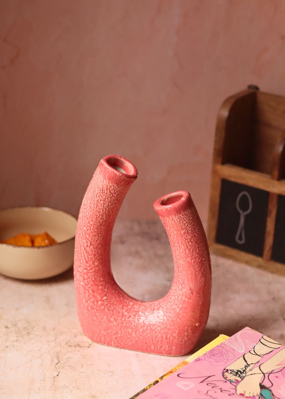 Pink U shaped Vase with premium quality material