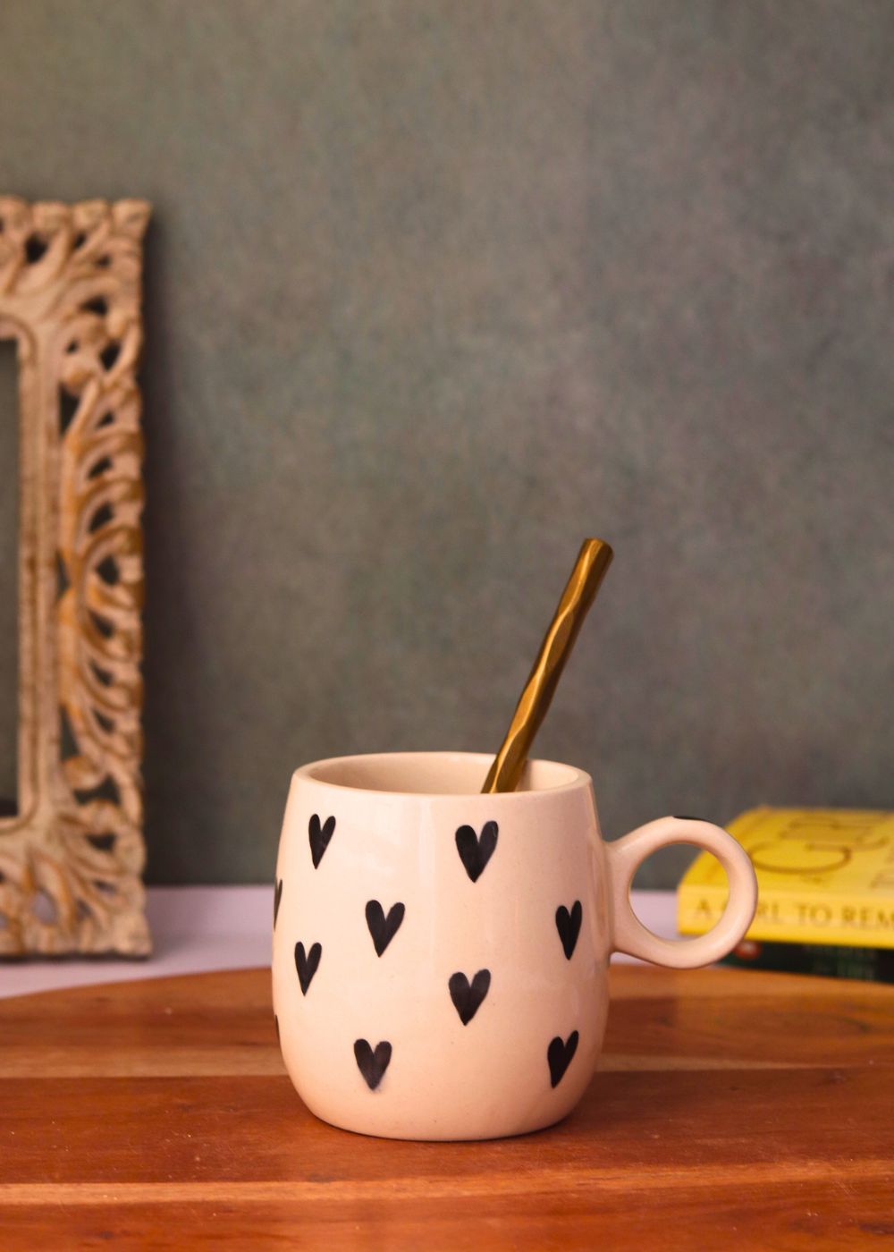 black heart mug made by ceramic 