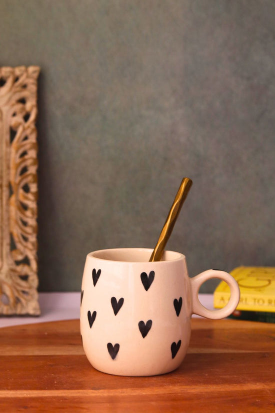 black heart mug made by ceramic 