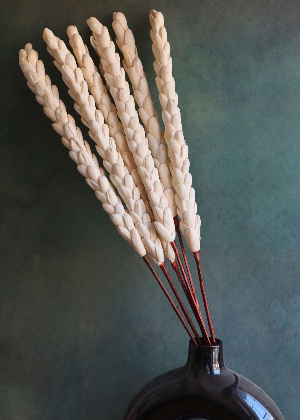 white knotted bunch with premium quality