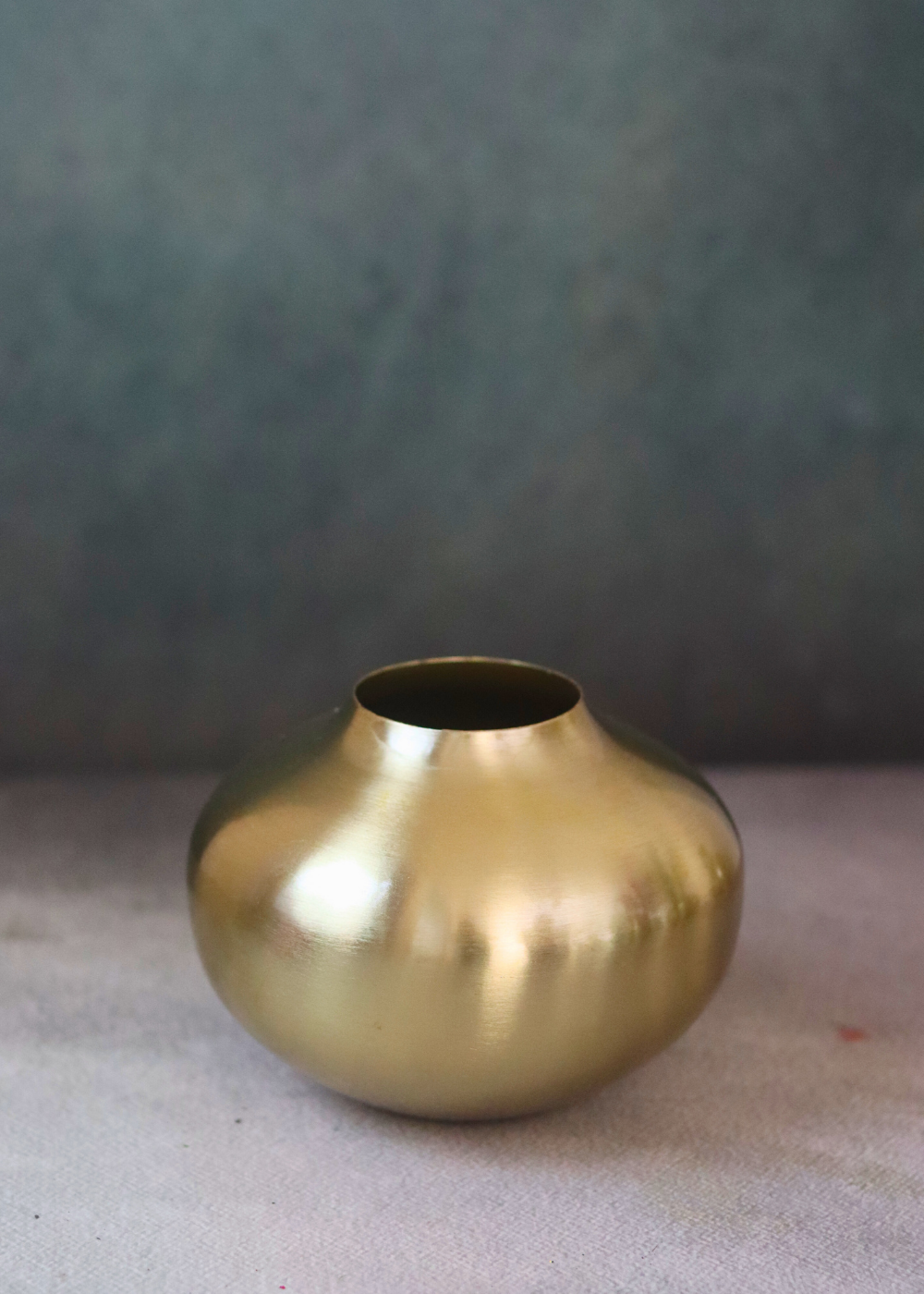 Handmade brass Flower pot  