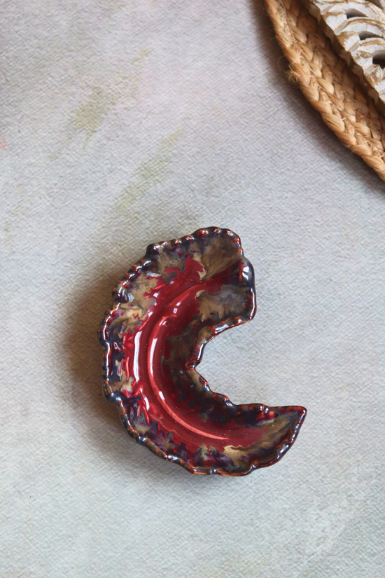 Ceramic leaf dip bowl stunning design