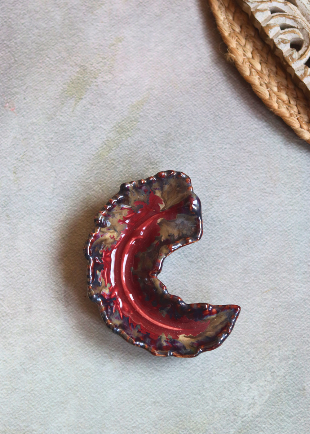 Ceramic leaf dip bowl stunning design