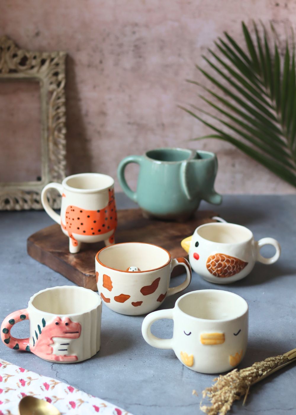 Handmade Set of 6 Animal Delight Mugs (for the price of 5)