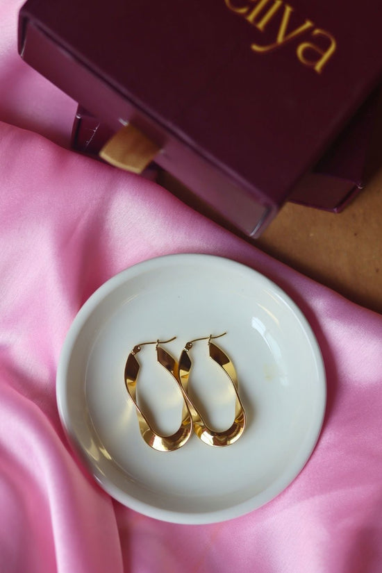 Waterproof Nova Metal Hoops
