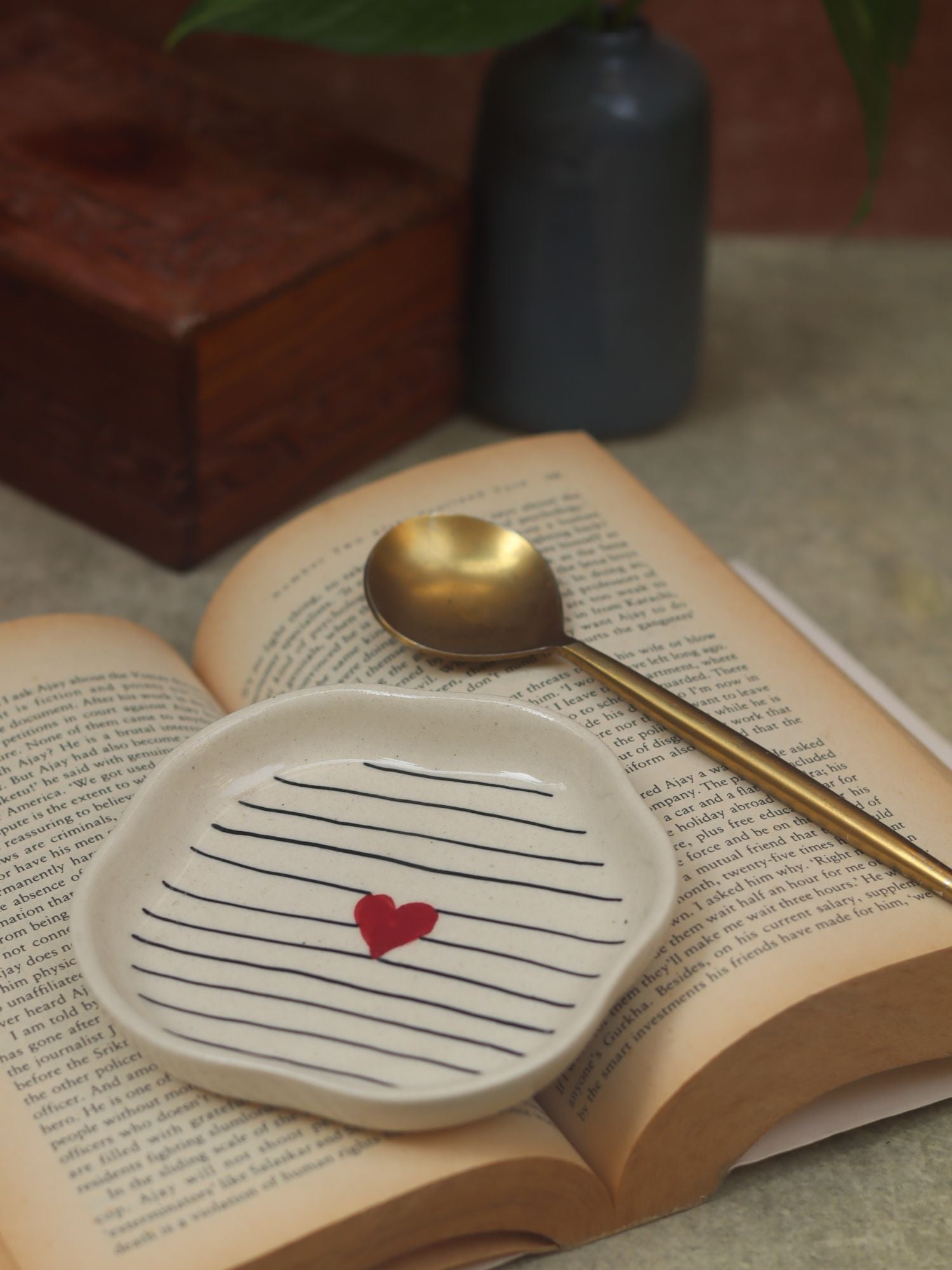 Striped Heart Handmade Dessert Plate with premium quality material