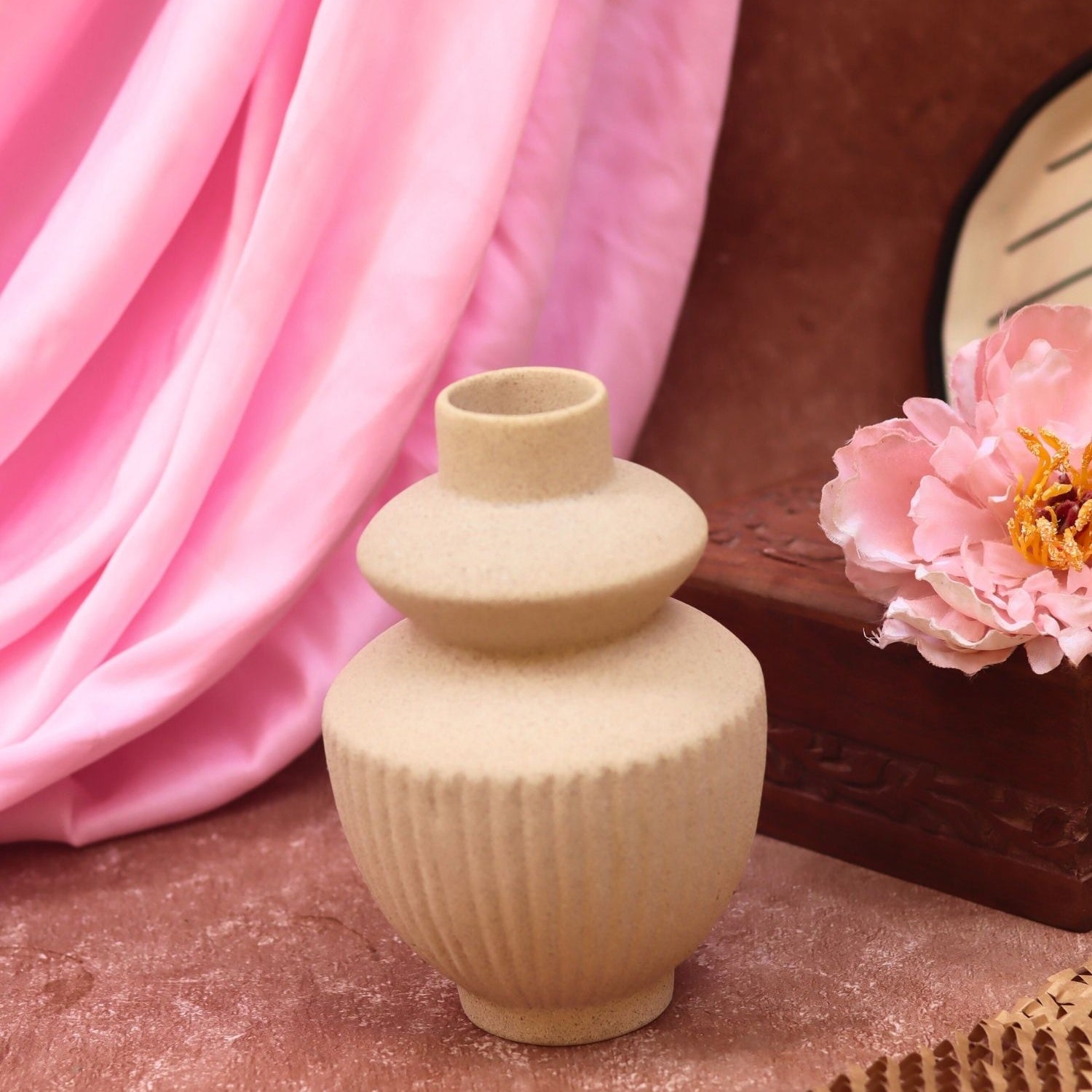 Isola Vase handmade in India