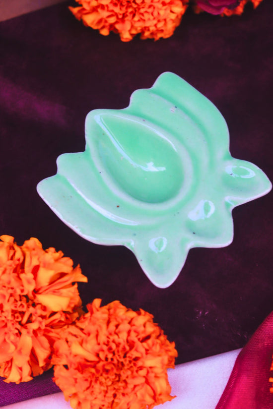Set of 4 - Green Lotus Diya