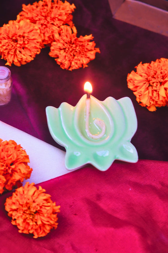 Set of 4 - Green Lotus Diya