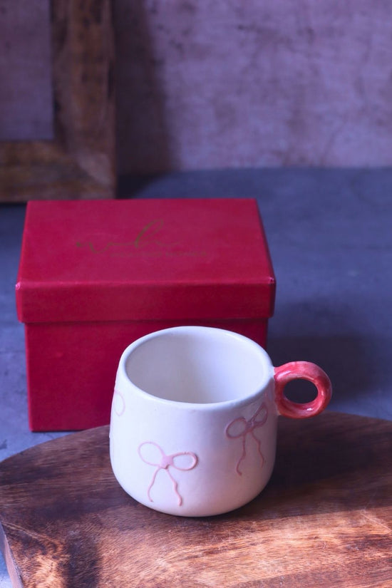 Girlie Bow Mug in a Gift Box made by ceramic