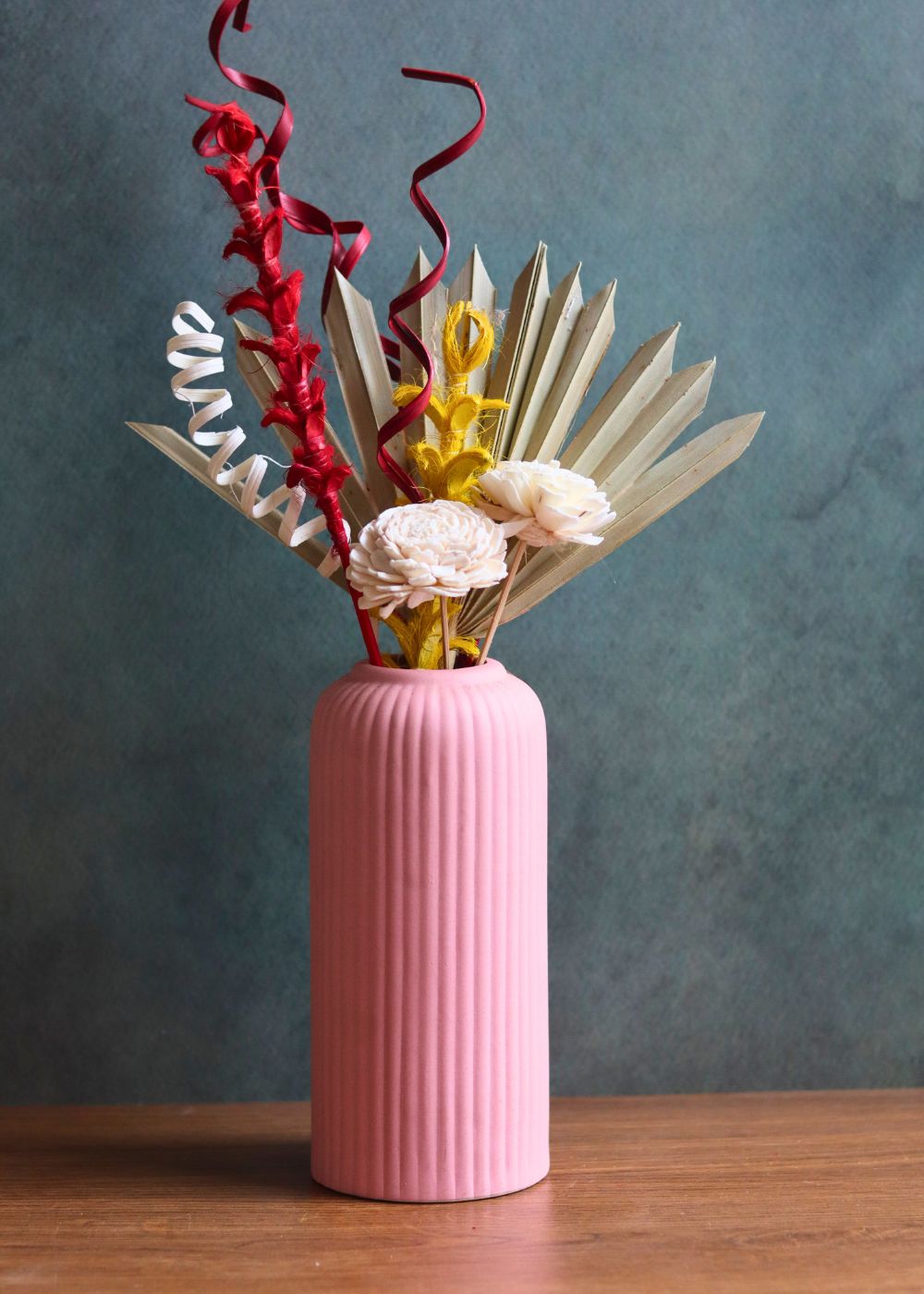 handmade vase with adorable dry flower bunch set