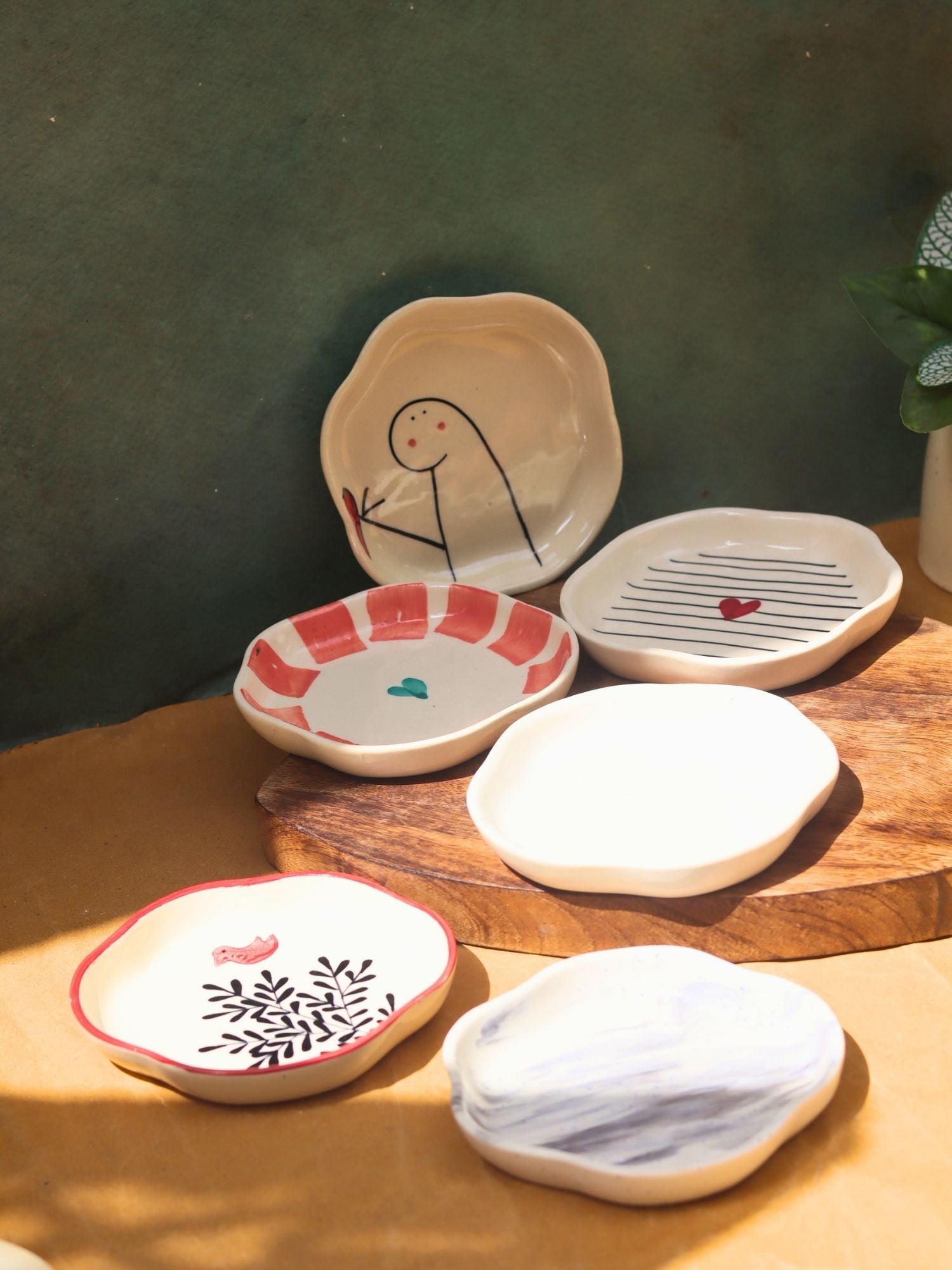 Set of 6 Dessert Plate (for the price of 5)