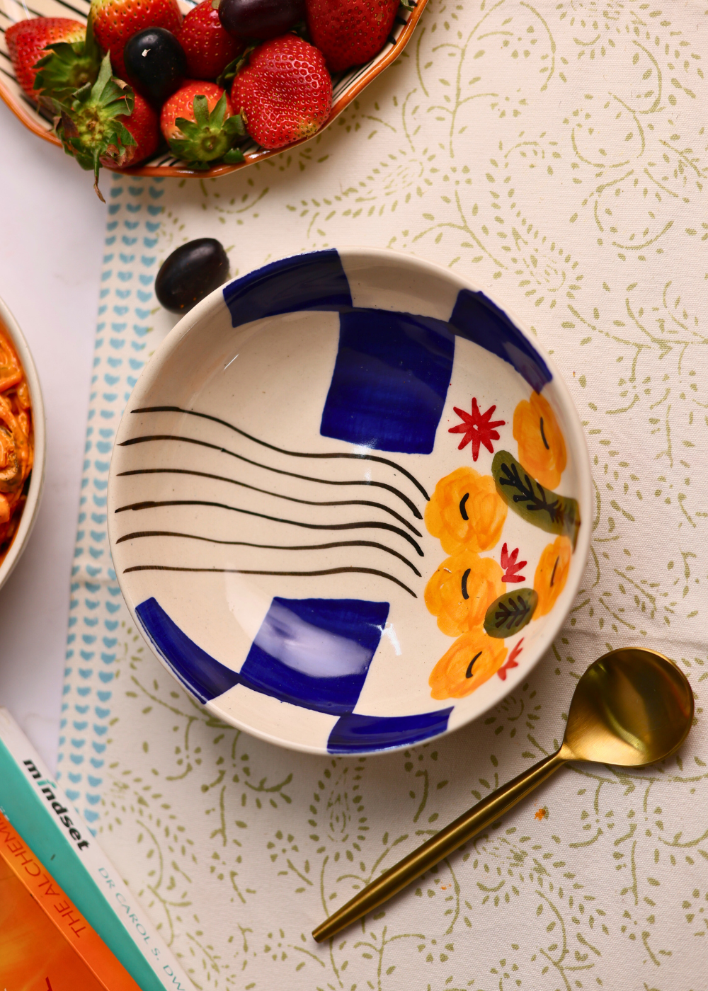 Mykonos sunflower bowl made by ceramic 