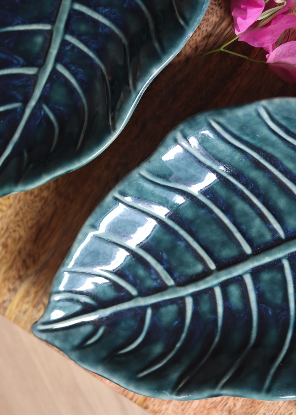 Closeup shot of leaf platter 