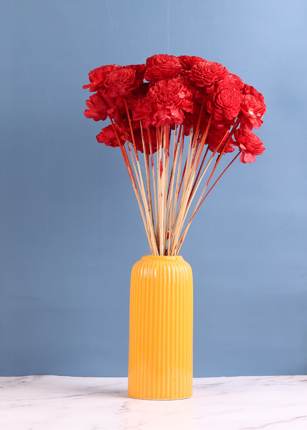 Red roses bunch in a vase 