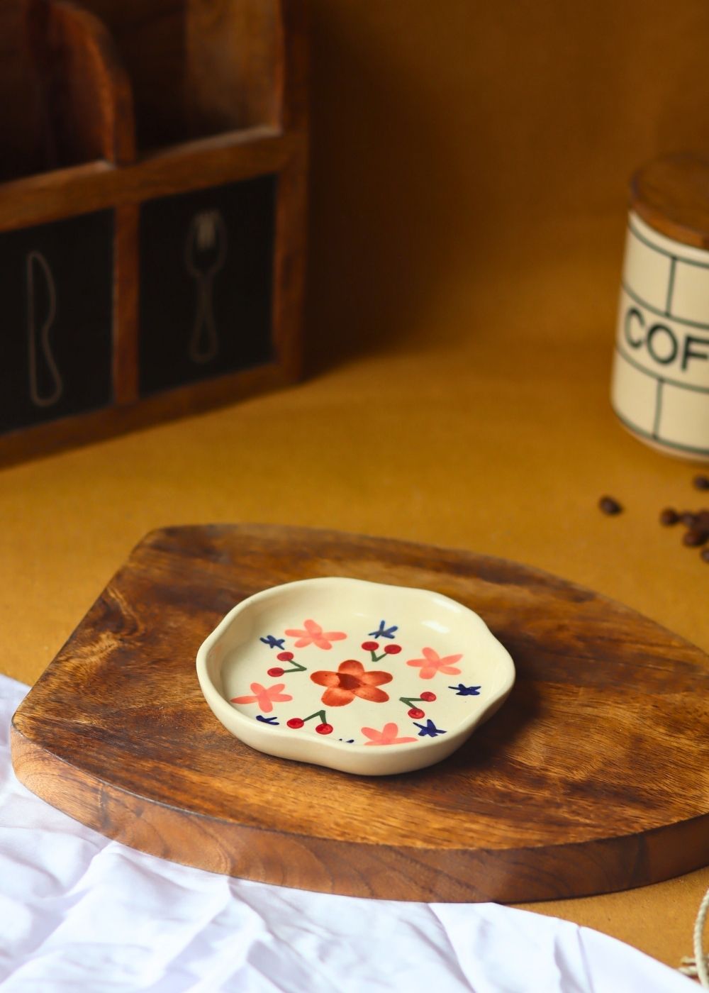 Bloom Handmade Dessert Plate made by ceramic
