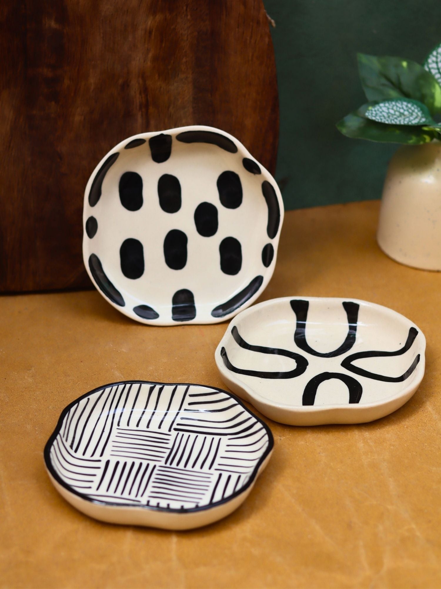 Black Block, All lines & Abstract Handmade Dessert Plate