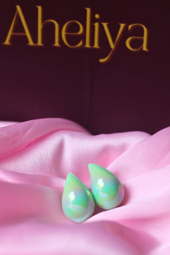 Waterdrop Earrings - Green made with premium quality material