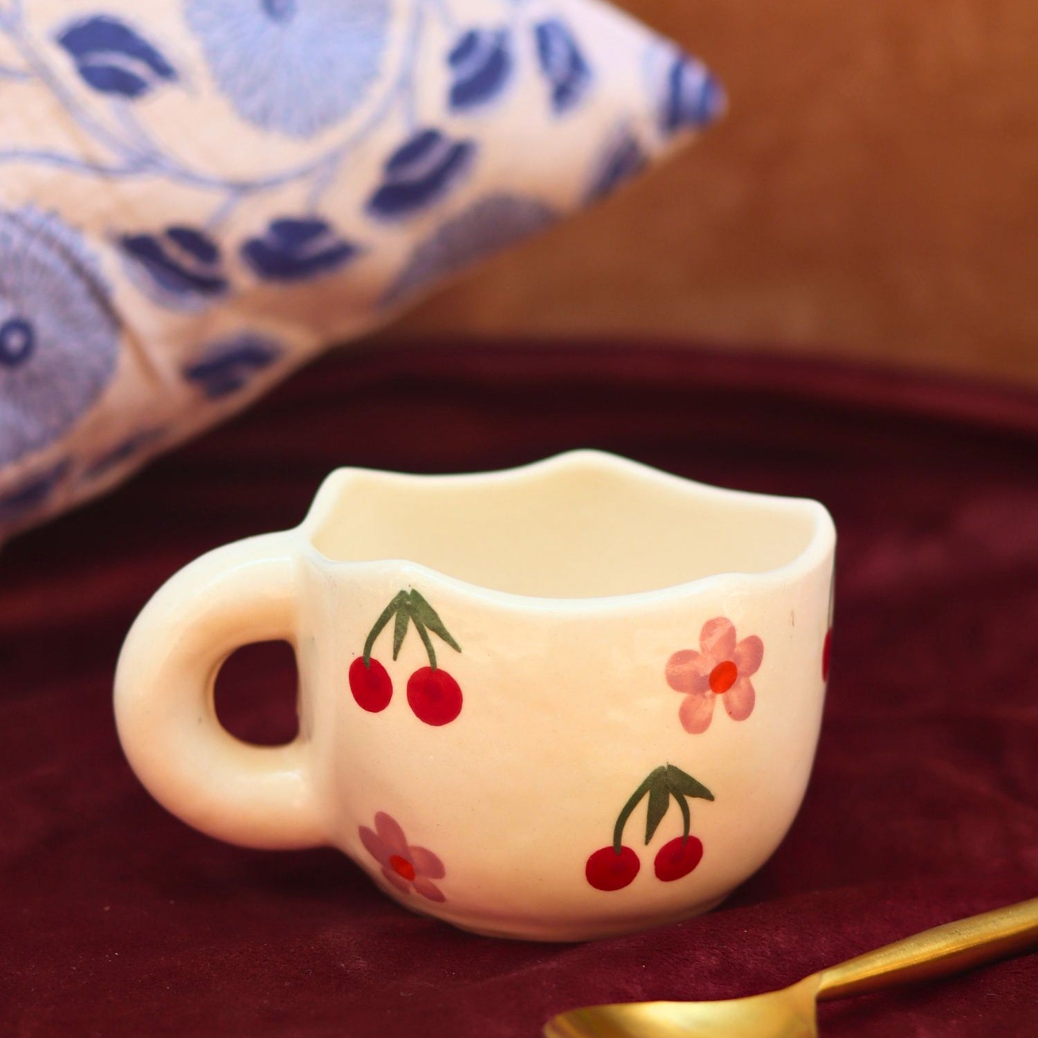 Cherry Fields Mug led free
