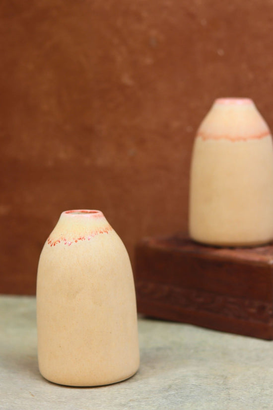 Shaded Cream Bud Vase made by ceramic
