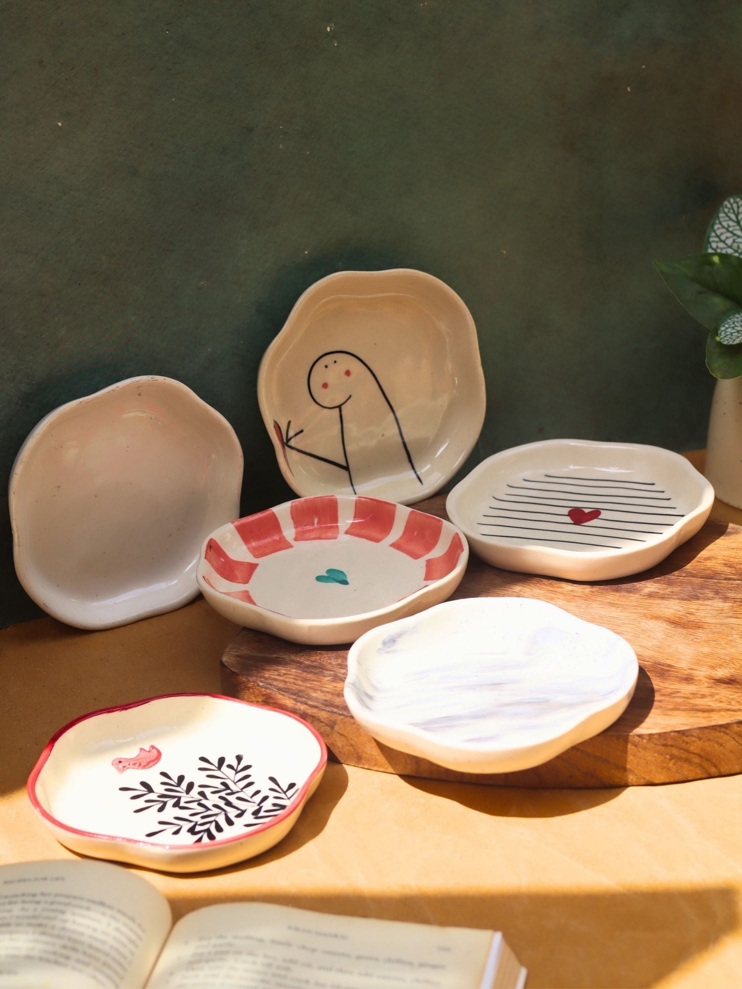 Set of 6 Dessert Plate (for the price of 5)