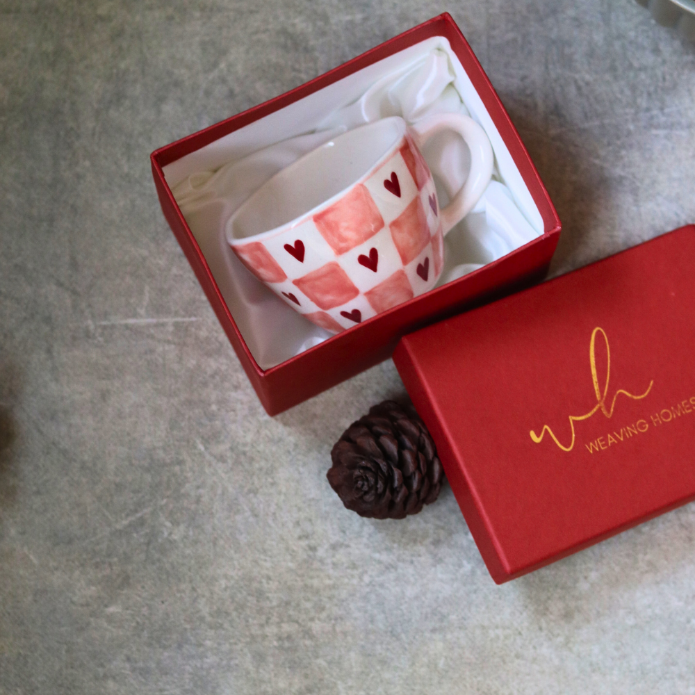 Chequered heart coffee mug in gift box