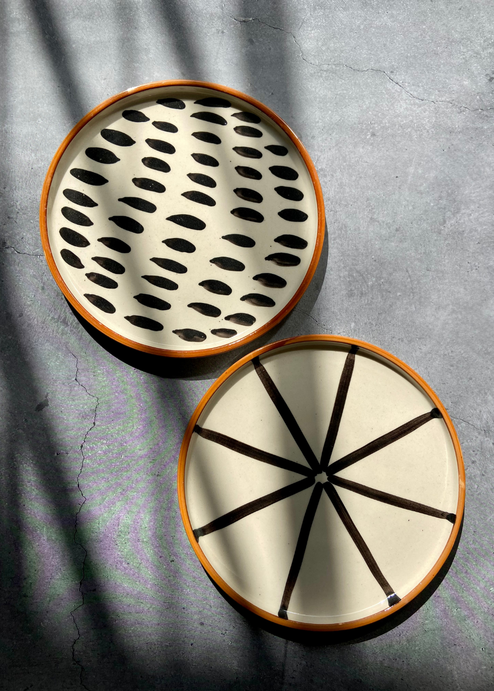 Striped & Wheel - Platter made by ceramic