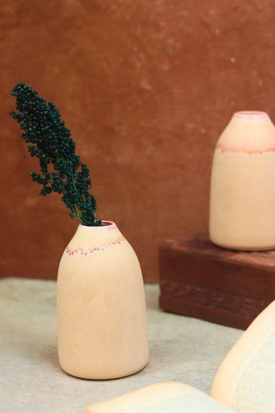 Shaded Cream Bud Vase handmade in India
