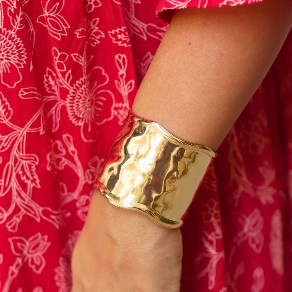 Anti tarnish Gold Studded Bracelet