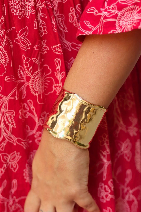 Anti tarnish Gold Studded Bracelet