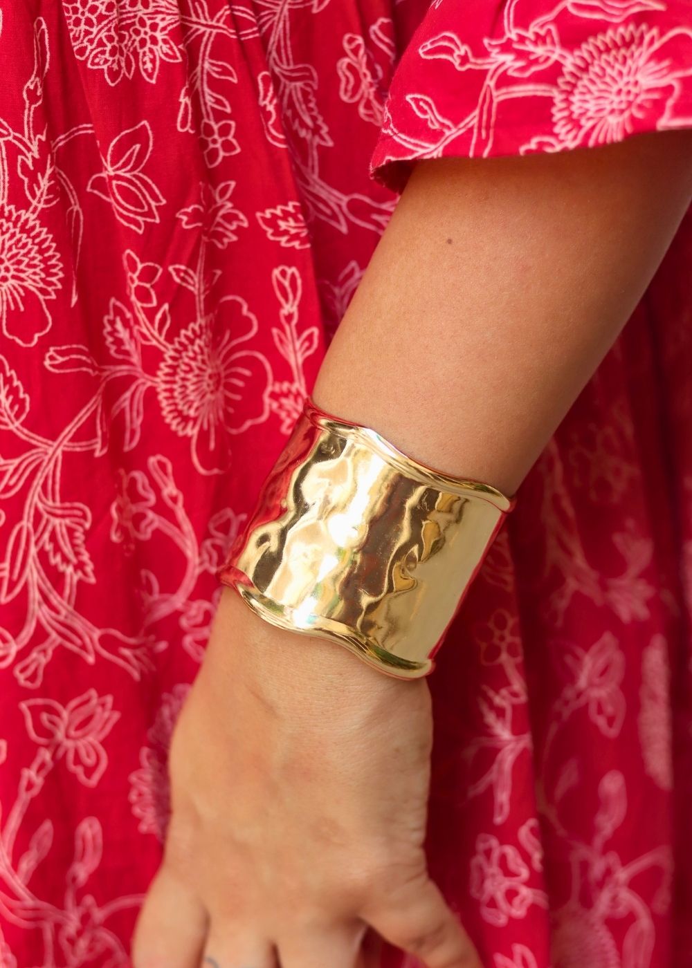 Anti tarnish Gold Studded Bracelet