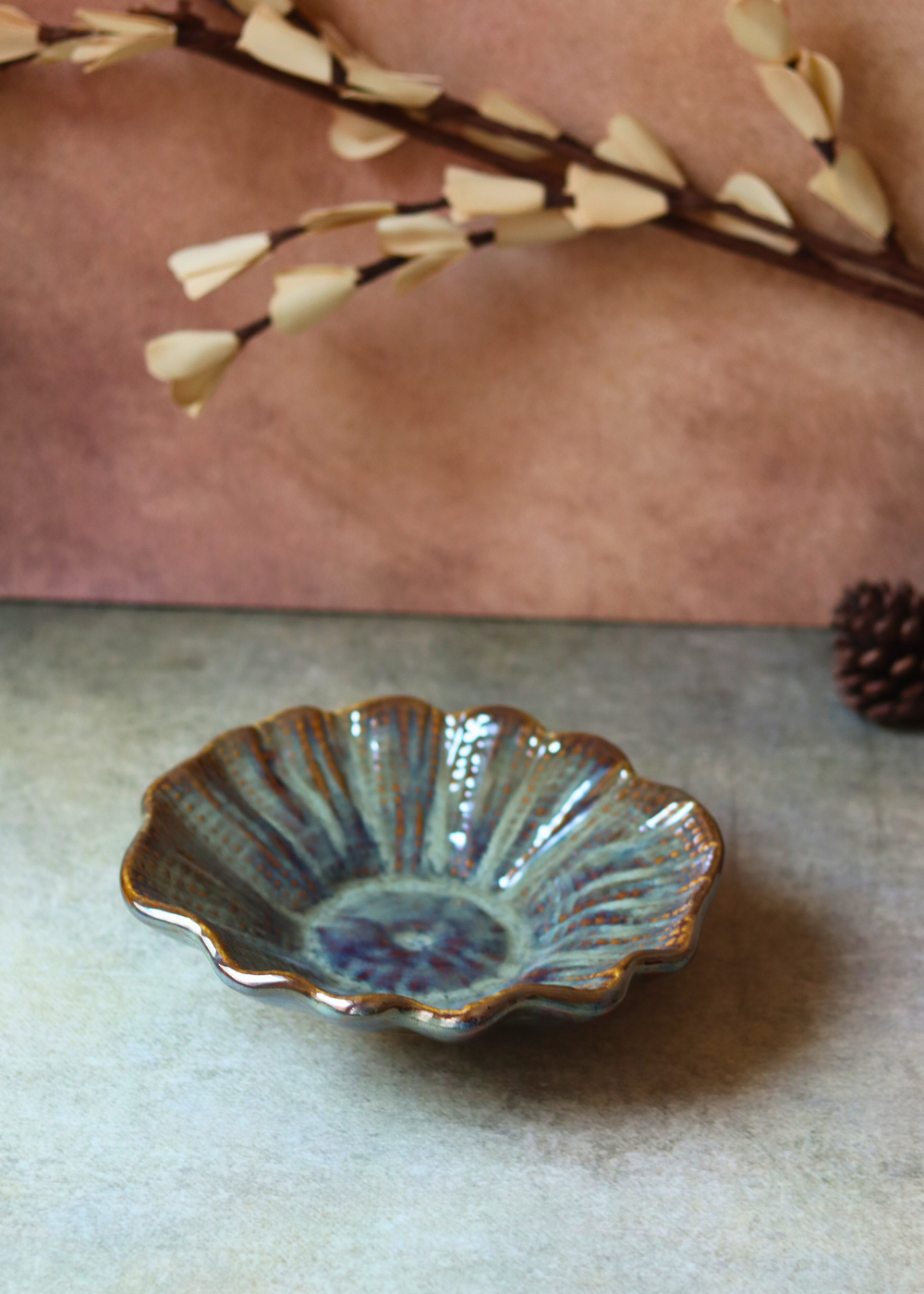 Ceramic bowl olive 