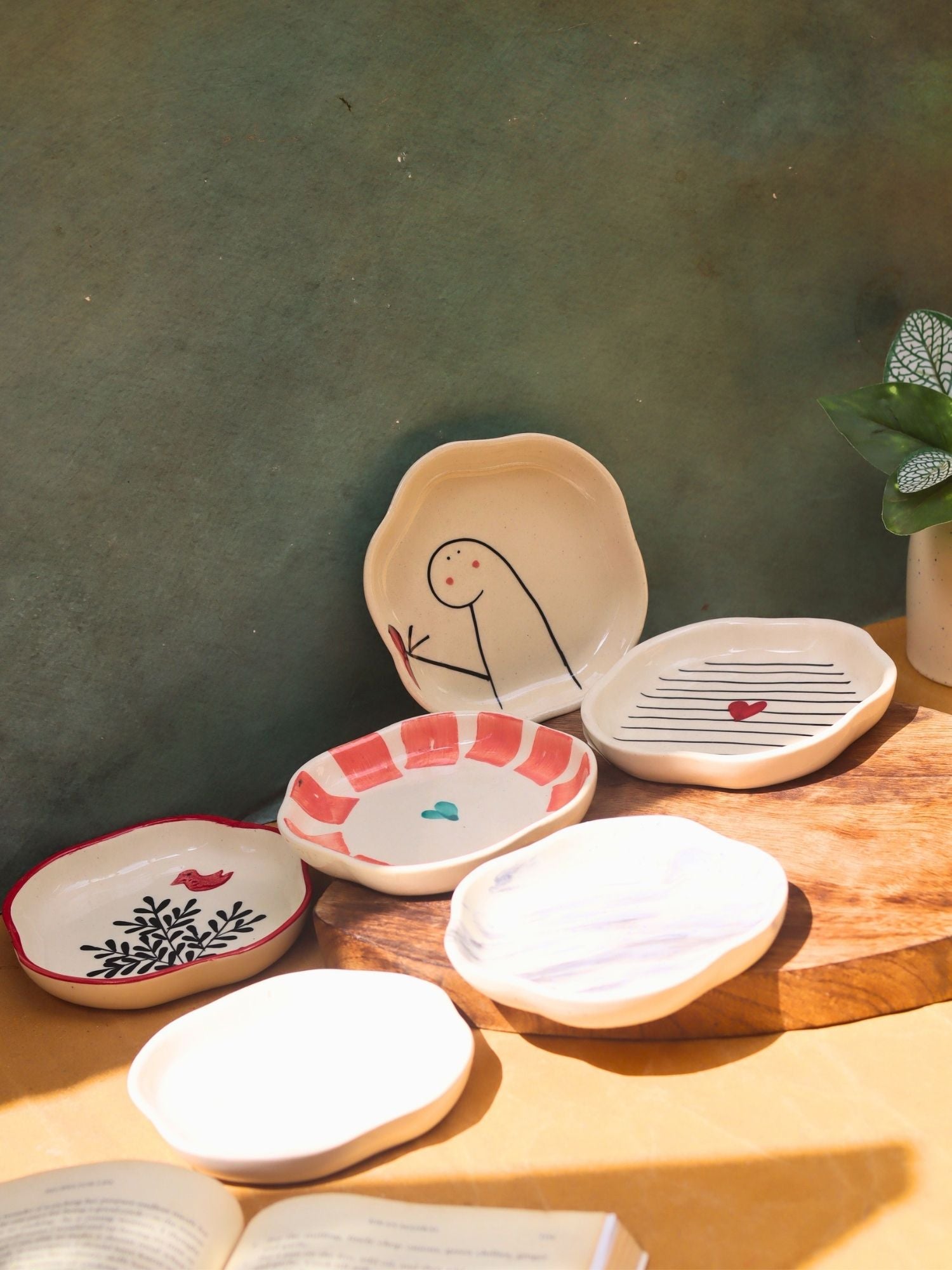 Set of 6 Dessert Plate (for the price of 5)