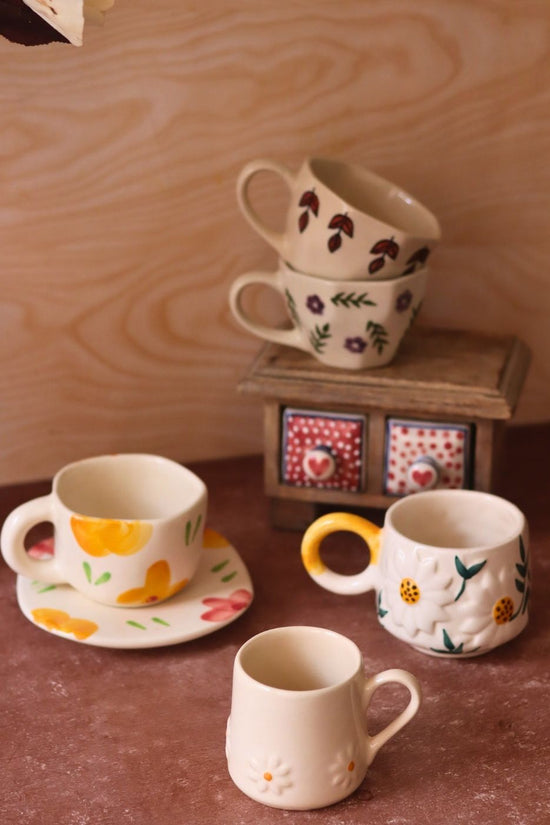 Handmade Set of 6 Elegant Mugs Combo (for the price of 5)