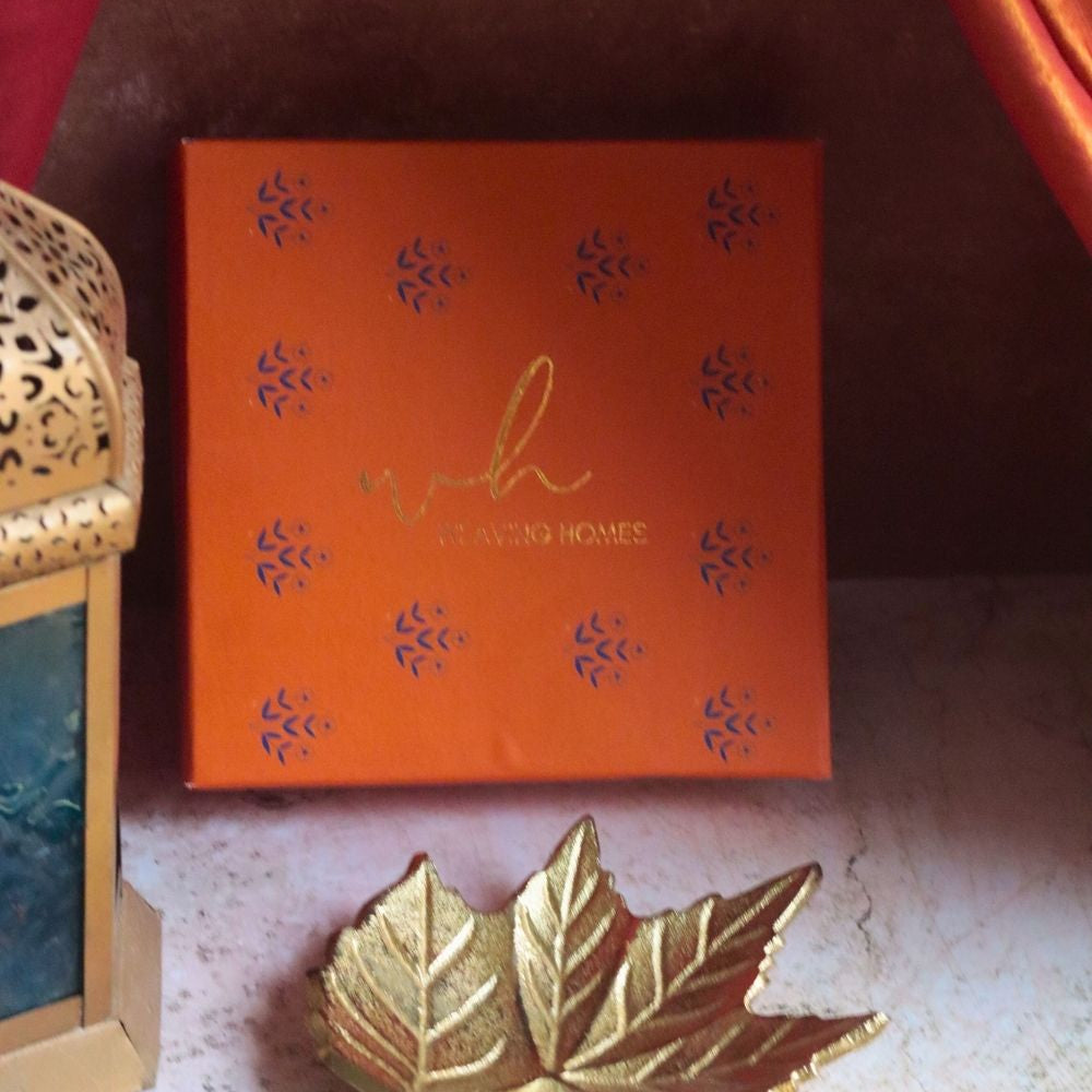 Golden  Leaf Patterned Bowl in a Gift Box made by ceramic